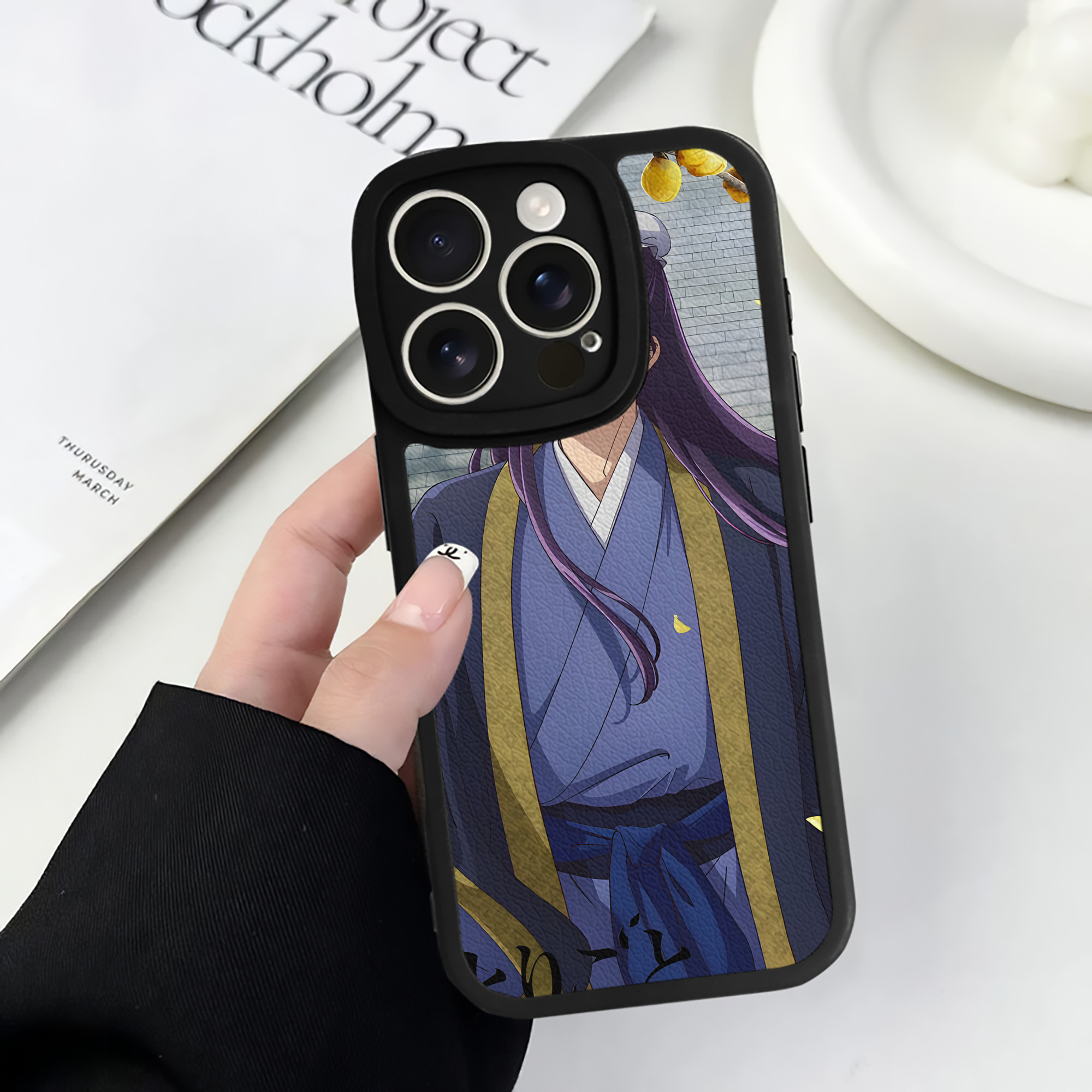 薬屋のひとりごと The Apothecary Diaries 【iPhone 16シリーズ対応】シリコンスマホケース（レザー調） 材質：シリコン